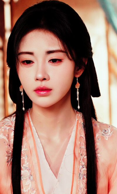 鞠婧祎