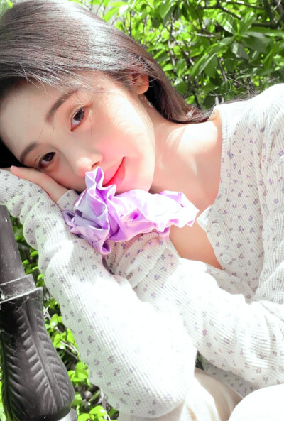 鞠婧祎