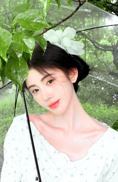 鞠婧祎