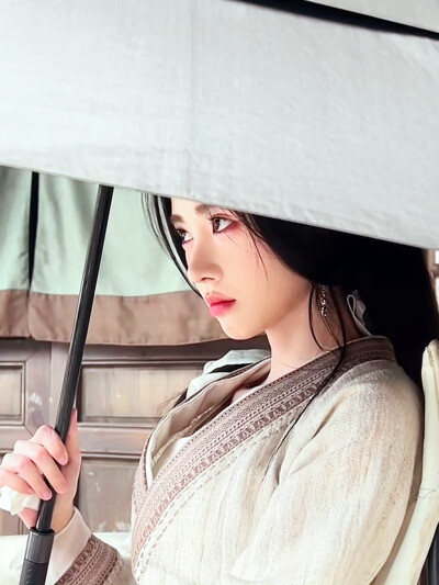 鞠婧祎