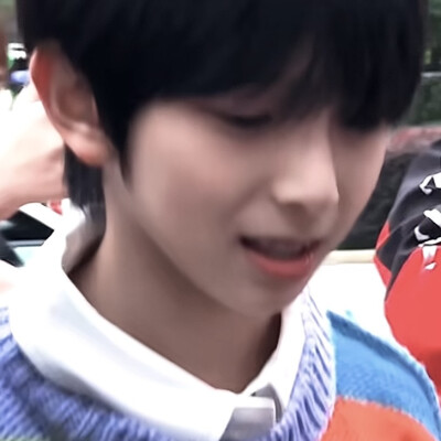 小小的小孩