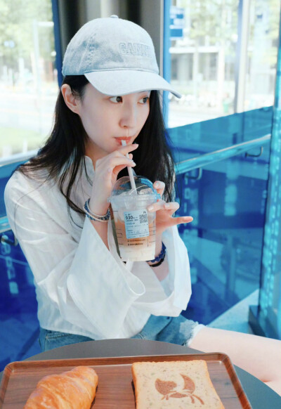 刘亦菲