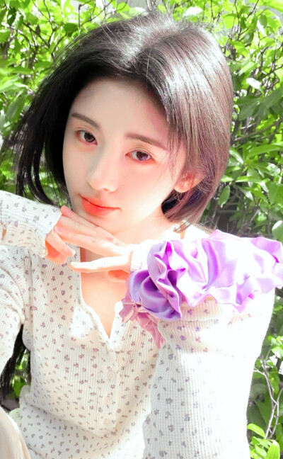 鞠婧祎