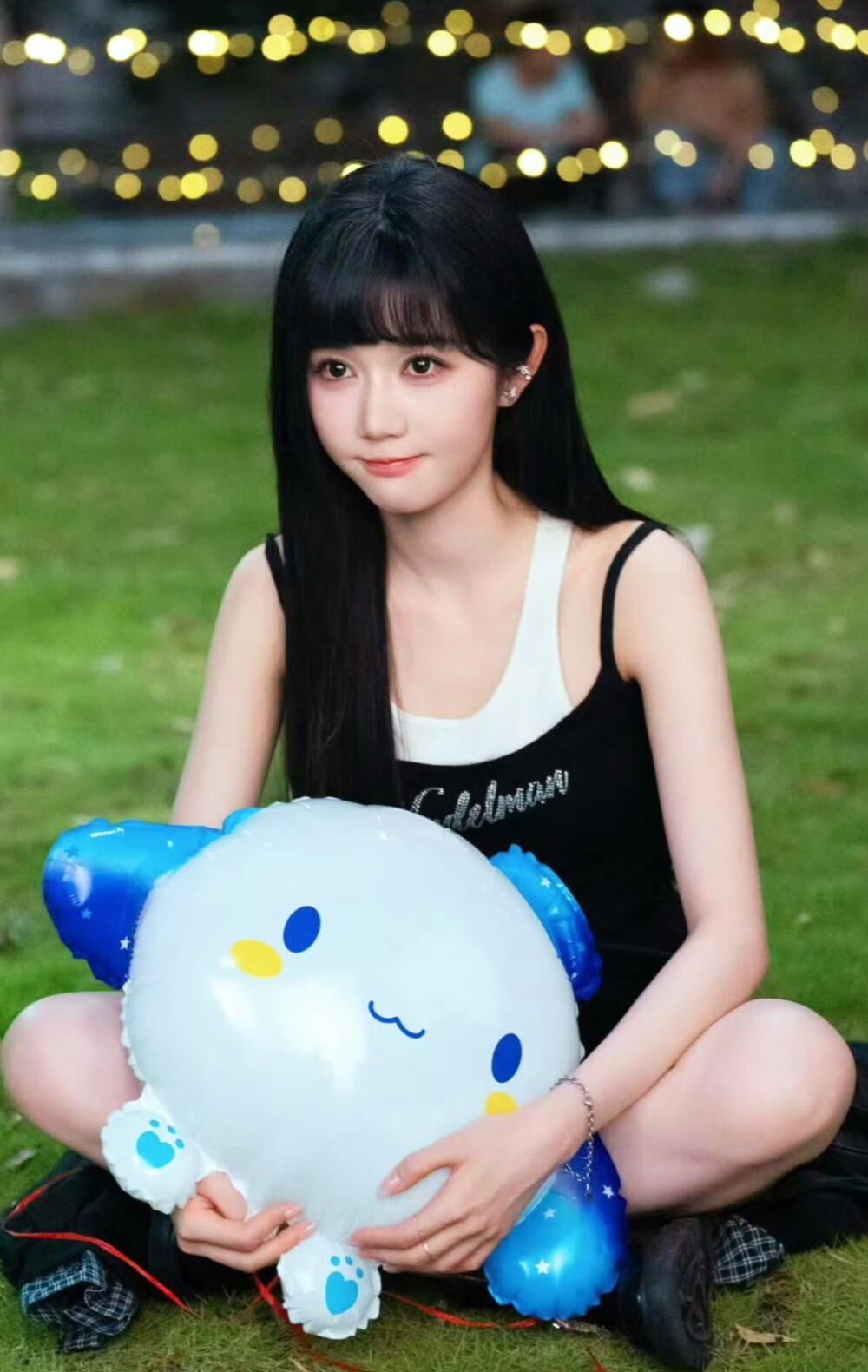 岳雨婷