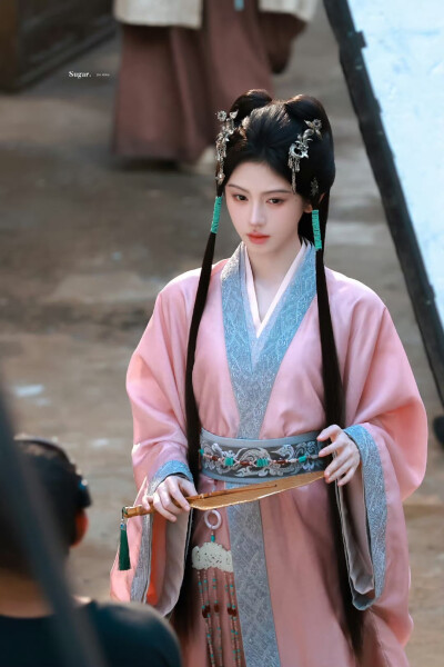 鞠婧祎