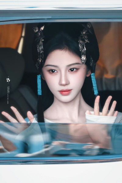 鞠婧祎