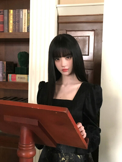 鞠婧祎