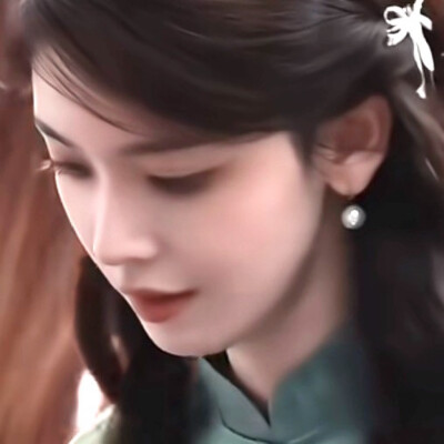 这慈容只合在莲花宝座