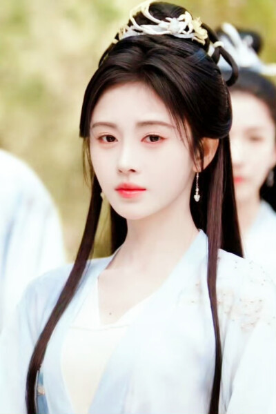 鞠婧祎