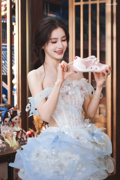 Angelababy