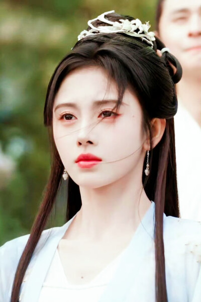 鞠婧祎