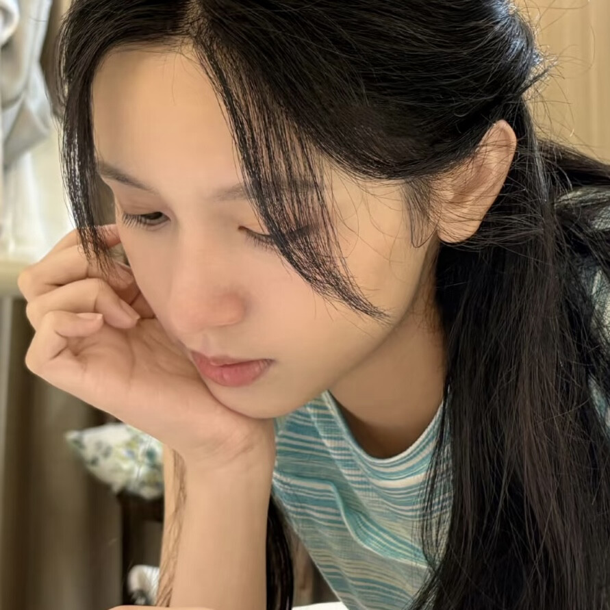 你垂眸我回首