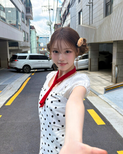 郑世菲 saebi