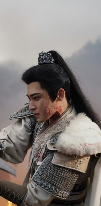 侯明昊《雀骨》萧无衣