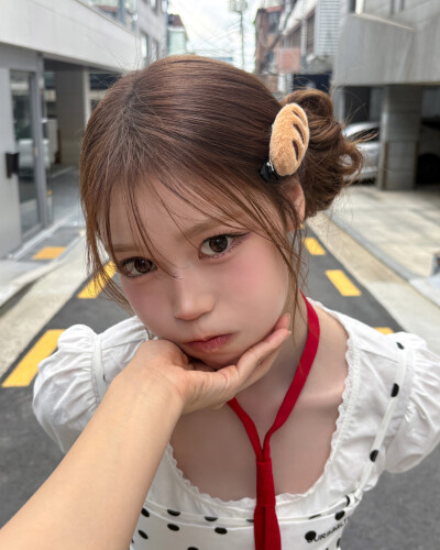 郑世菲 saebi