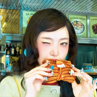 李修旻 LEESOL