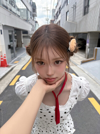 郑世菲 saebi