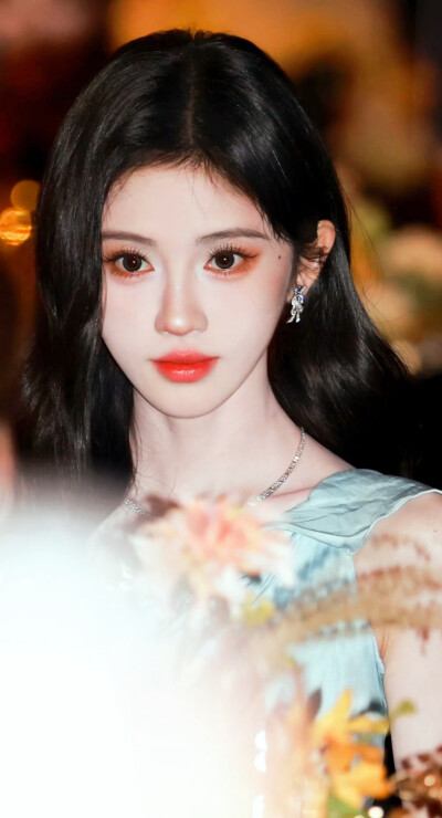 鞠婧祎