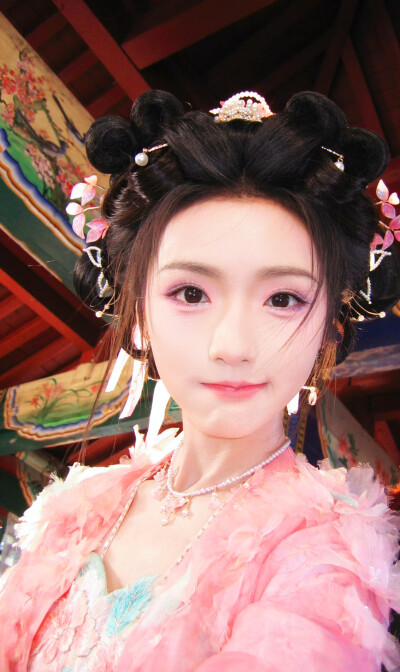 王云云