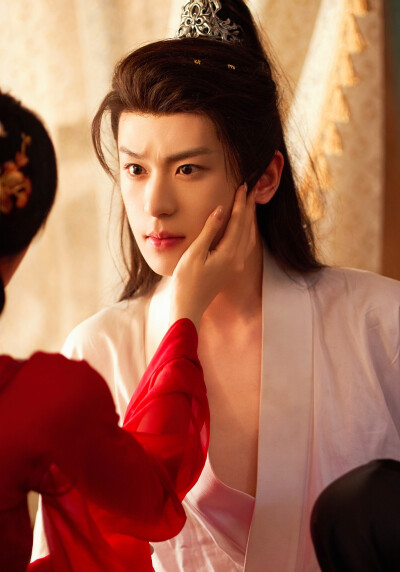 李若洵