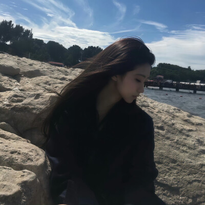 悄悄退场