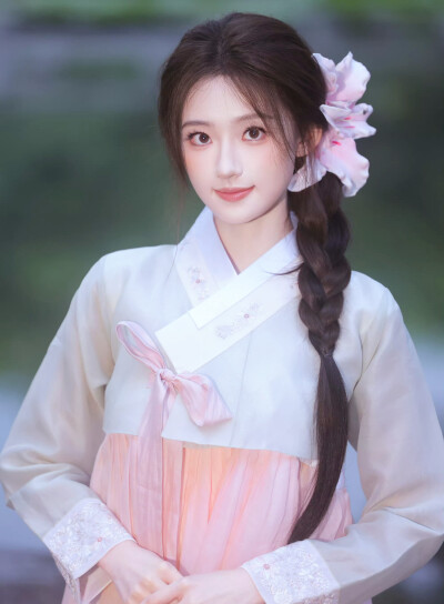 杨雨潼
