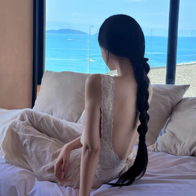悄悄退场