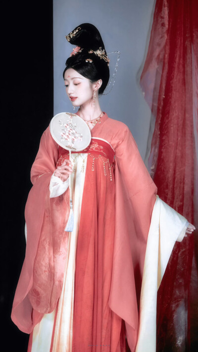 黄羿
