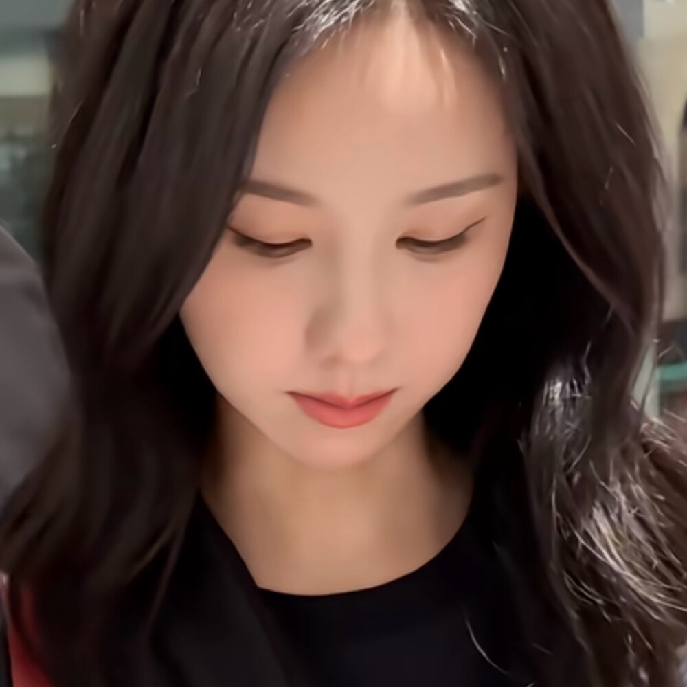 玻璃也在流眼泪