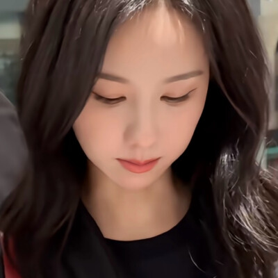 玻璃也在流眼泪