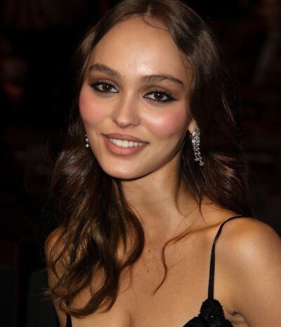 Lily-Rose Depp 