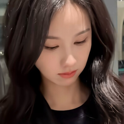 玻璃也在流眼泪