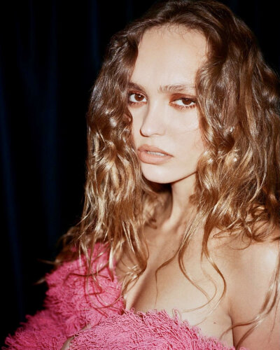 Lily-Rose Depp 