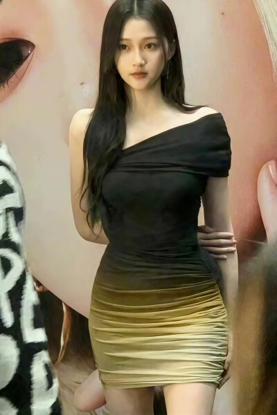 关晓彤