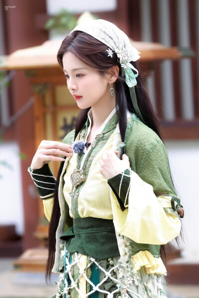 杨超越
