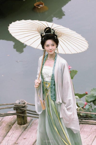 赵今麦