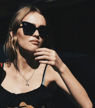 Lily-Rose Depp 