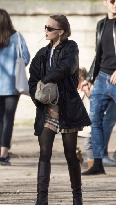 Lily-Rose Depp 