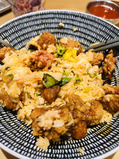 炸鸡盖饭