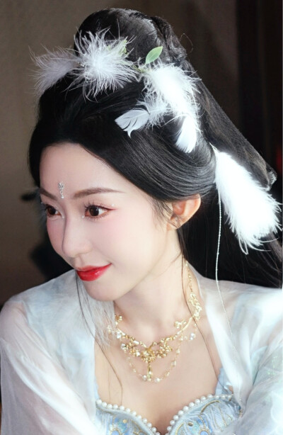 赵佳