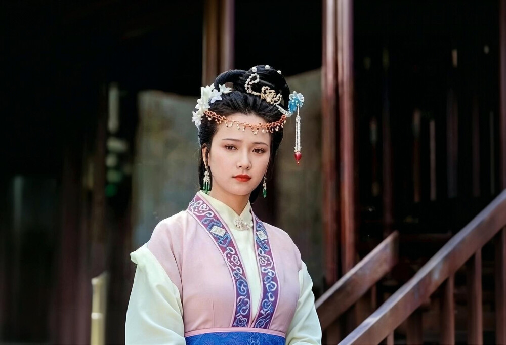 红