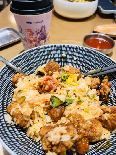 炸鸡盖饭