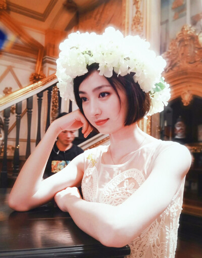 斓曦