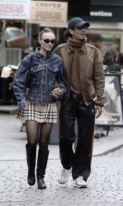 Lily-Rose Depp 