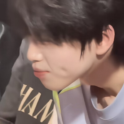 装男1