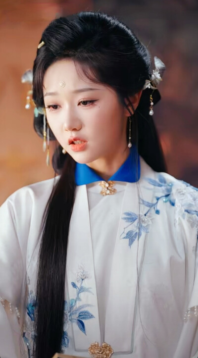 岳雨婷