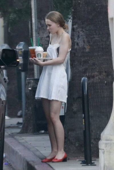 Lily-Rose Depp 