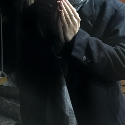 头像丨男头 我不愿再停留 我决定向前走