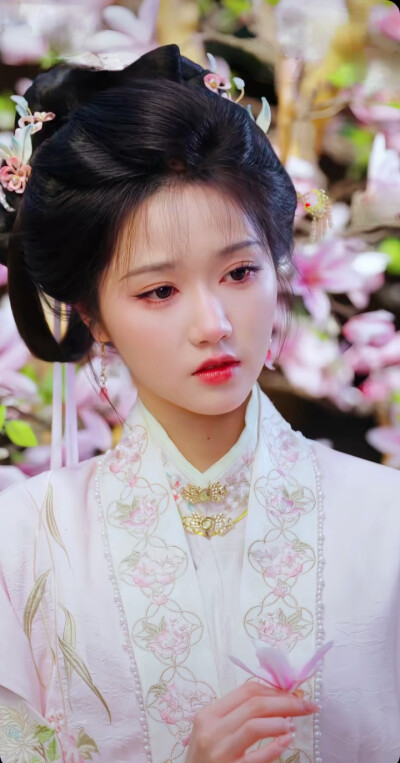岳雨婷