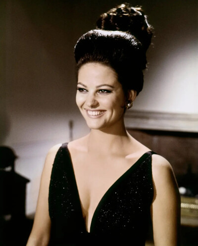 克劳迪娅·卡汀娜 Claudia Cardinale